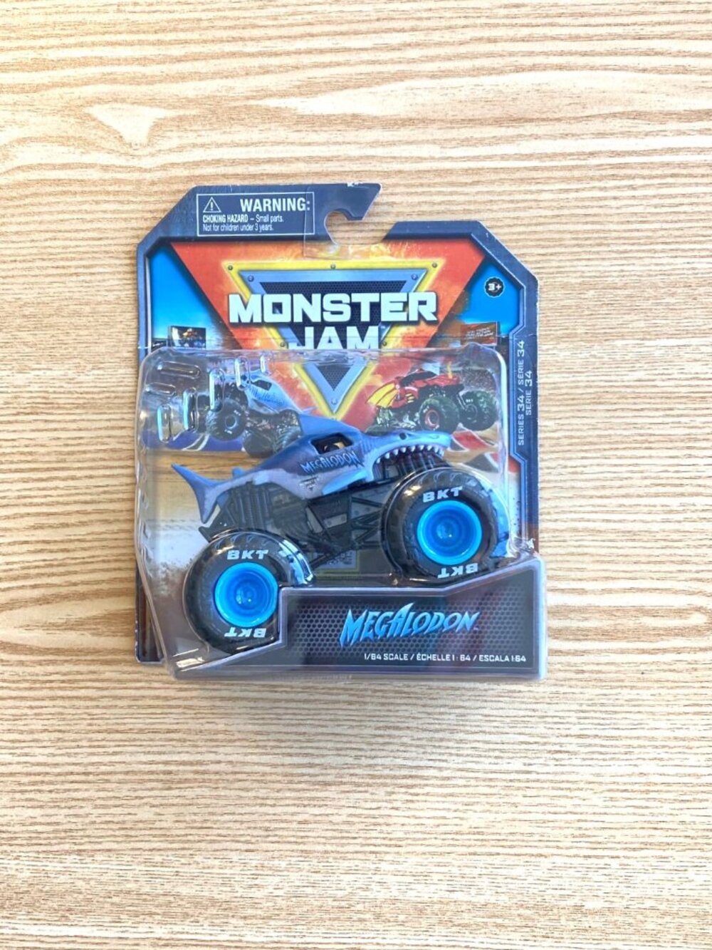 Monster Jam Series 34 Megalodon Spin Master 1/64 Truck NEW Packaging Crease